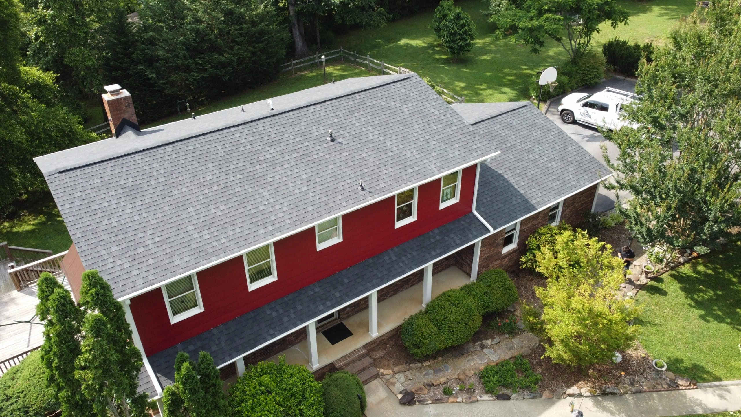Florida home with Pinnacle Pristine BLACK SHADOW roof