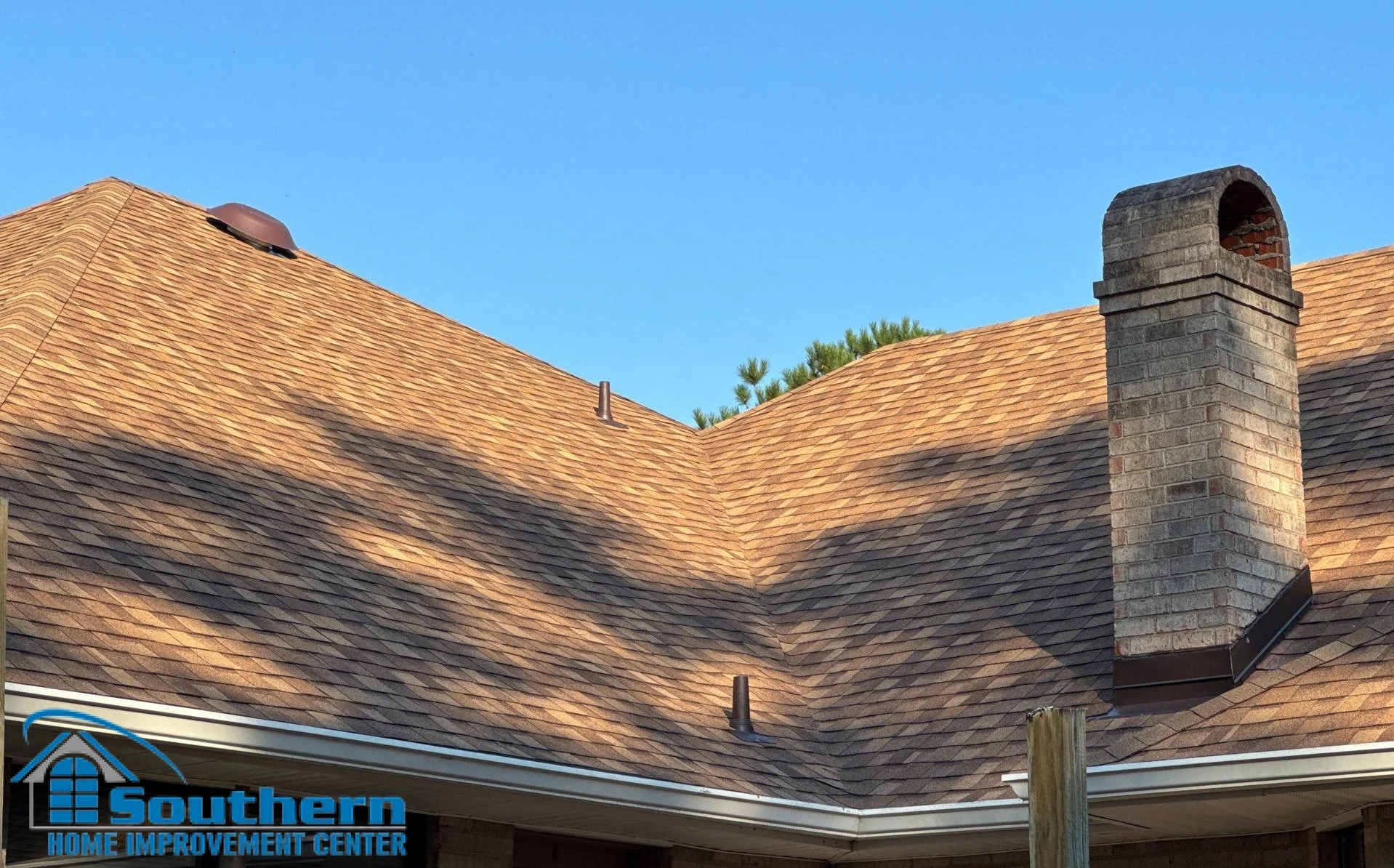 Florida home with Pinnacle Pristine MORNING HARVEST roof