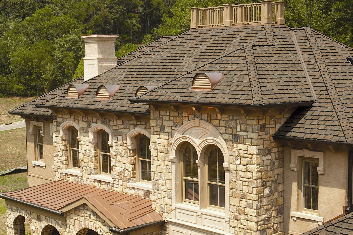Florida home with Grand Manor Brownstone roof