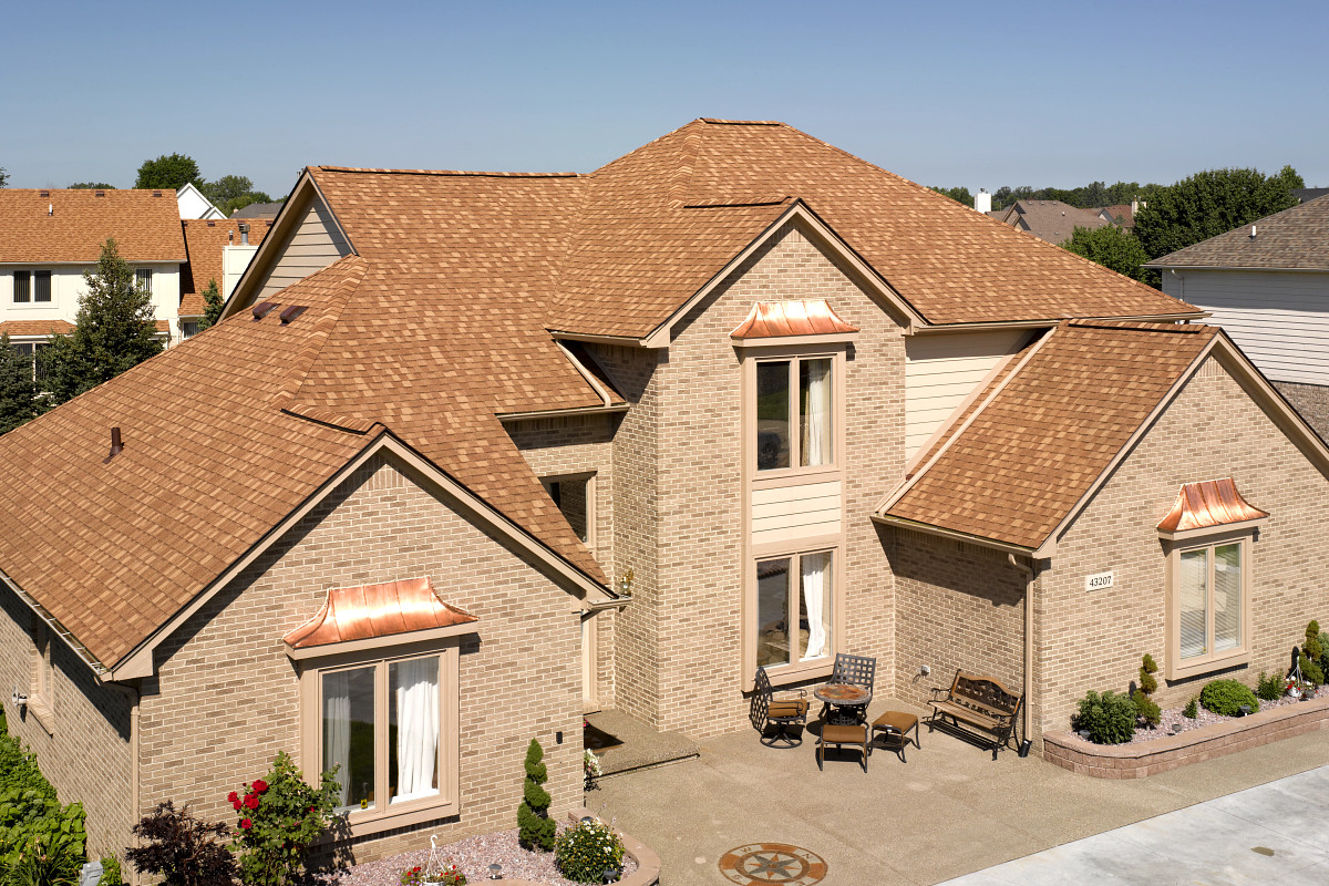 Florida home with Landmark Resawn Shake roof