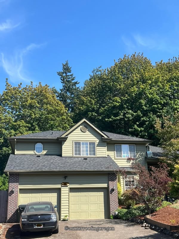 Home with CertainTeed Northgate Climateflex Max Def Moire Black roof