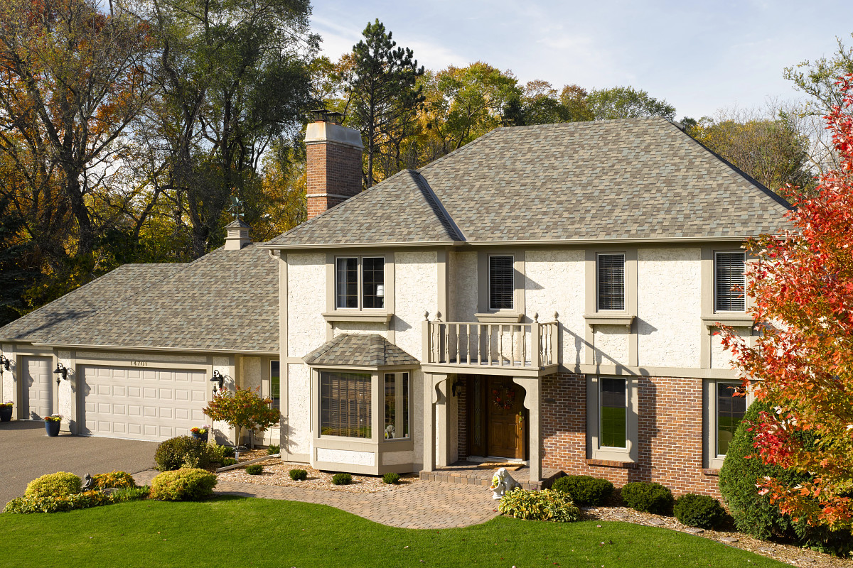 Home with CertainTeed Northgate Climateflex Max Def Weathered Wood roof