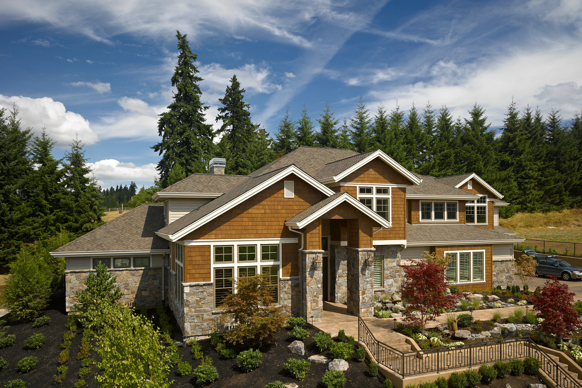 Home with CertainTeed Presidential Shake Autumn Blend roof