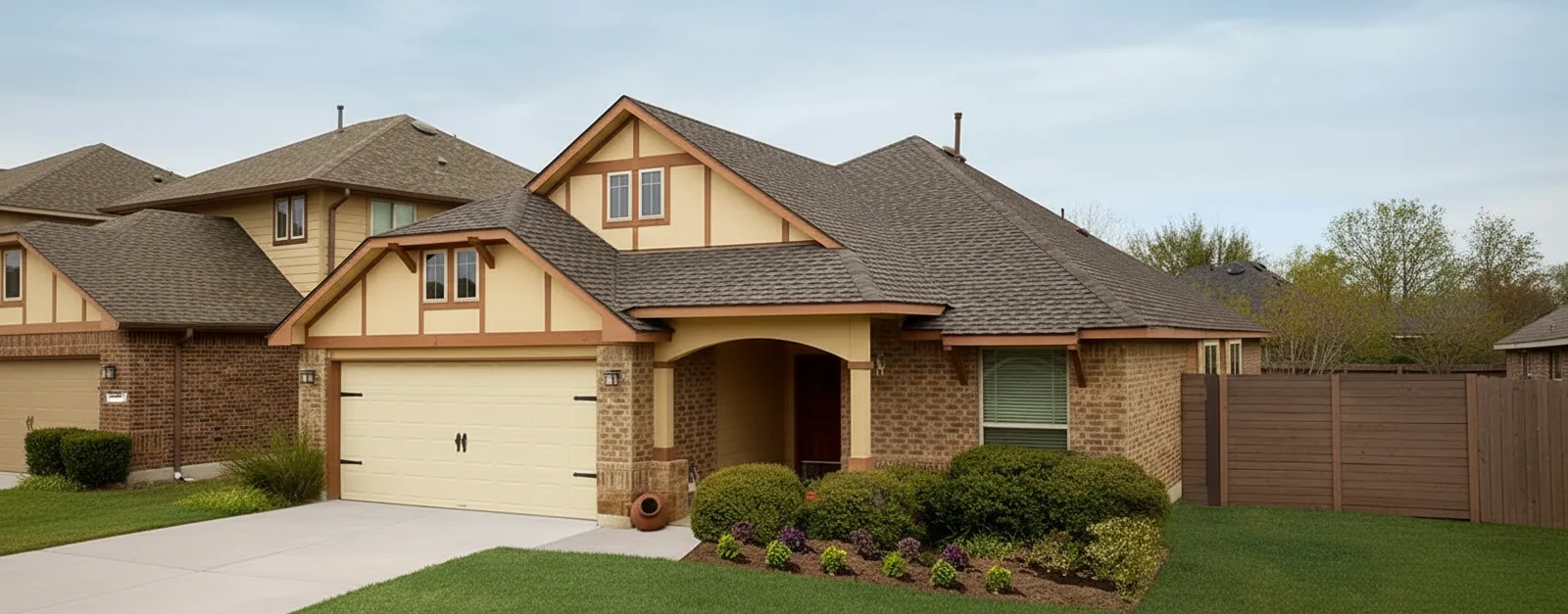 Florida home with Timberline UHDZ with UltraMat Barkwood roof