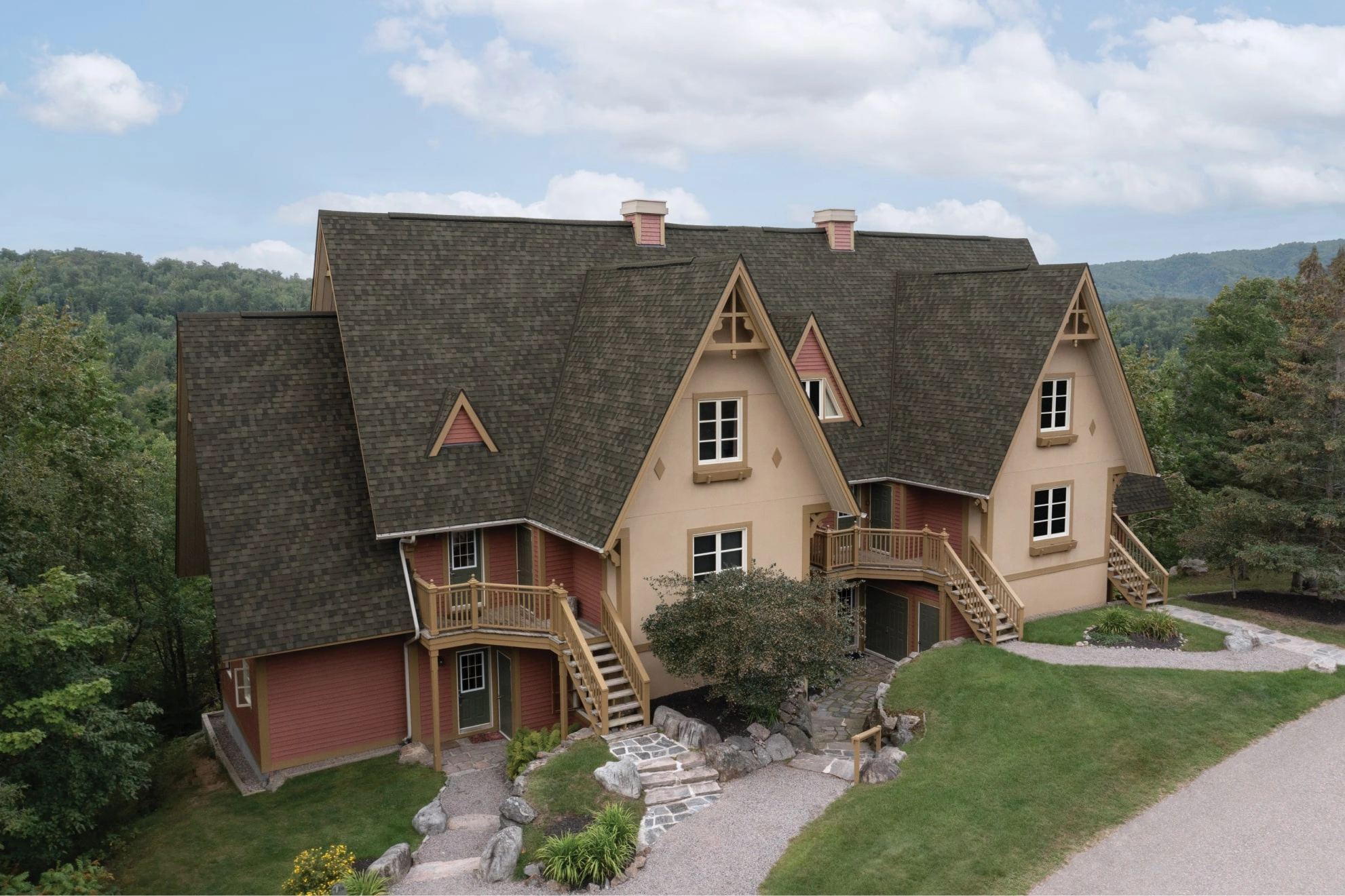Home with IKO Dynasty Driftshake roof