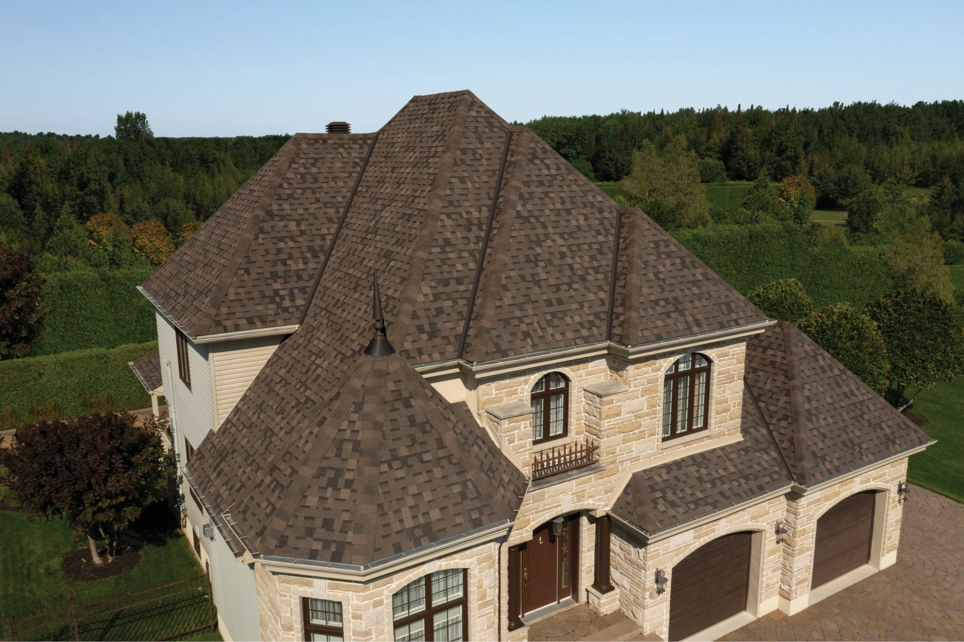 Home with IKO Dynasty Shadow Brown roof