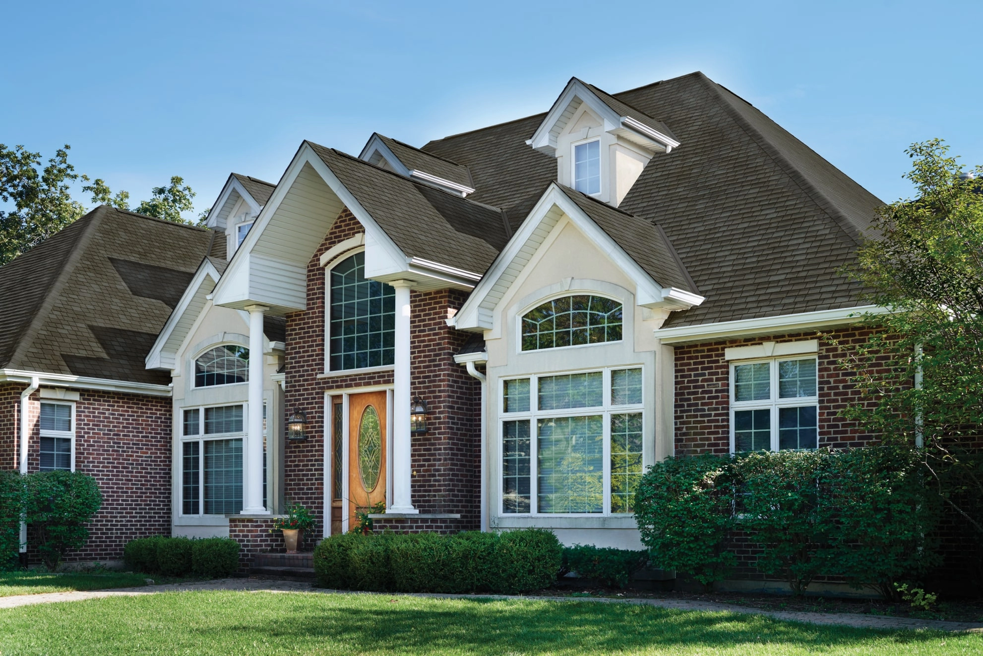 Florida home with Royal Estate Mountain Slate roof