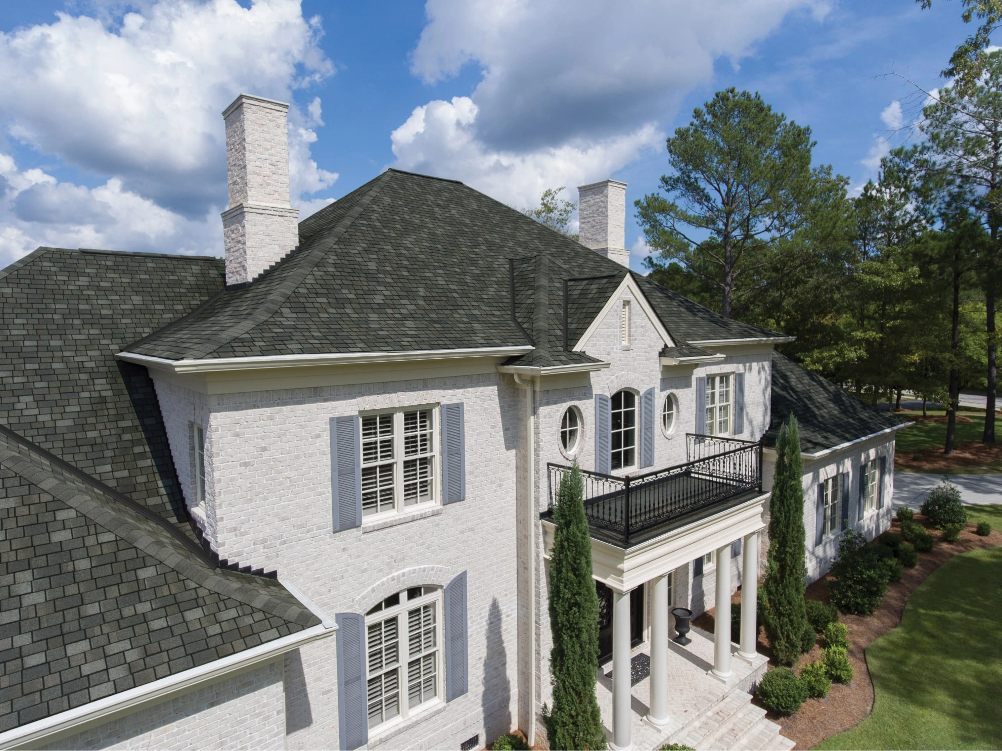 Florida home with Royal Estate Mountain Slate roof