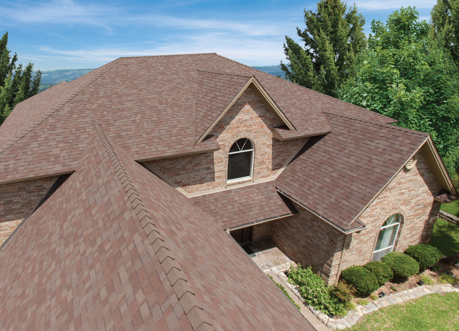 Florida home with Legacy Scotchgard Heather roof