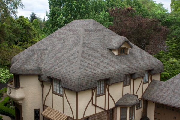 Florida home with Legacy Scotchgard Natural Wood roof