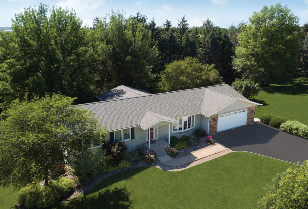 Florida home with Legacy Scotchgard Weathered Wood roof