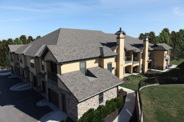 Florida home with Vista AR Natural Wood roof