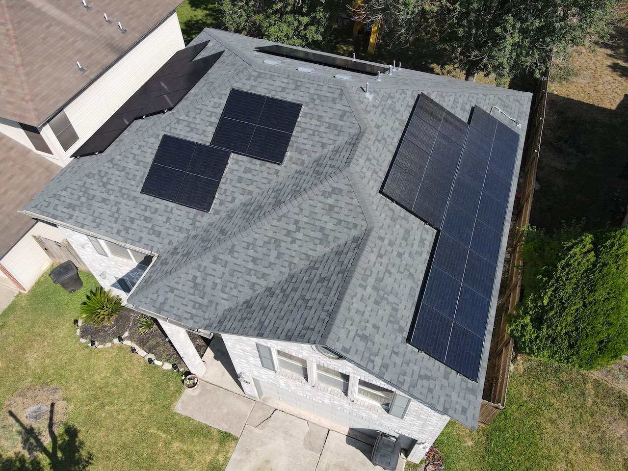Florida home with Duration Estate Gray roof