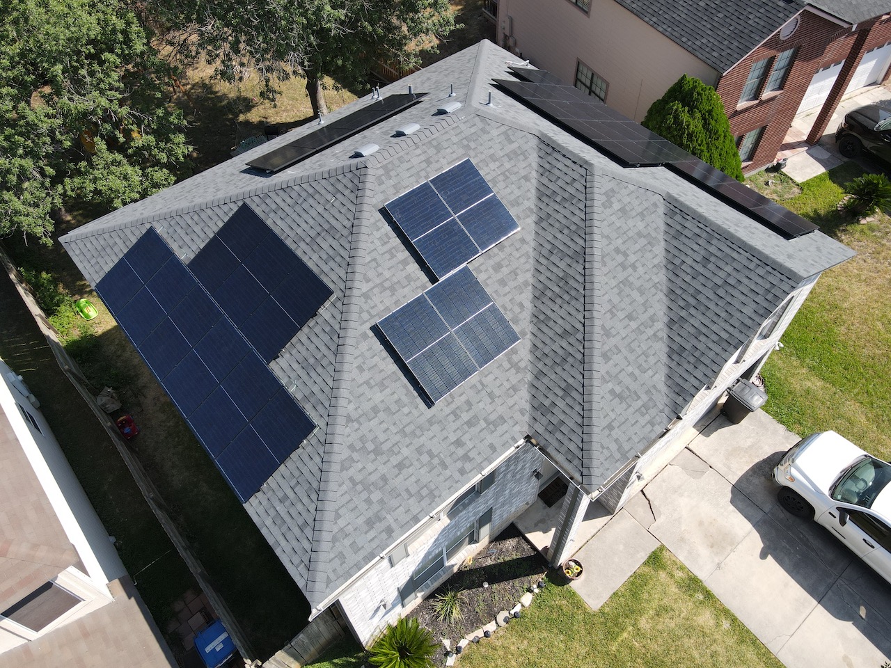 Florida home with Duration Estate Gray roof