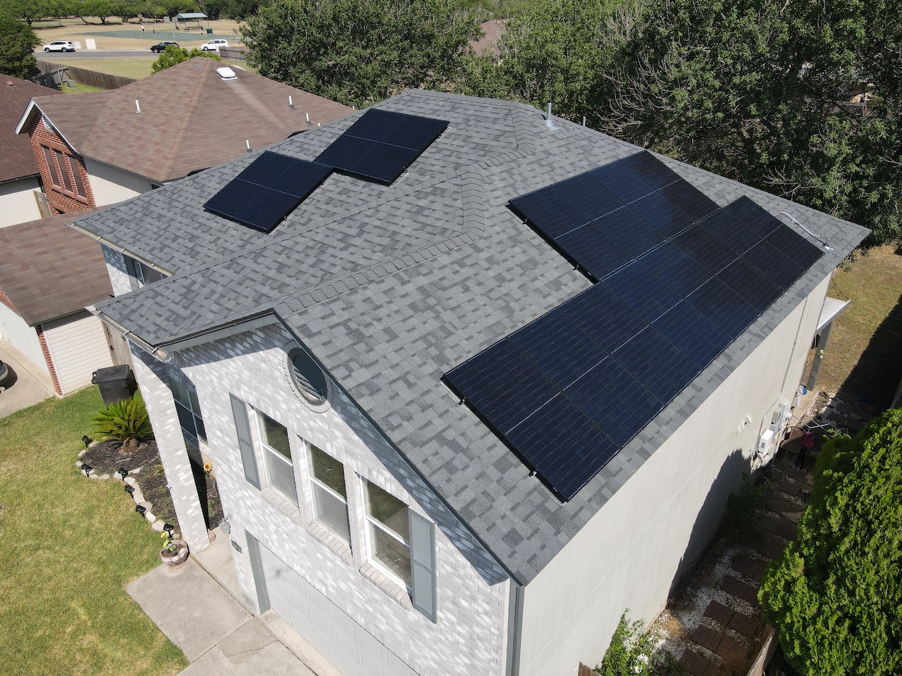 Florida home with Duration Estate Gray roof