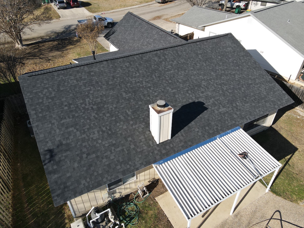 Florida home with Duration Onyx Black roof