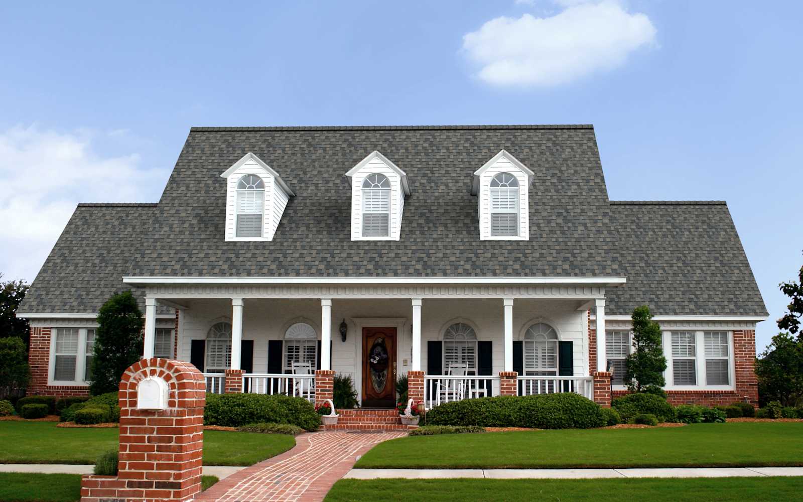 Florida home with Duration Peppercorn roof