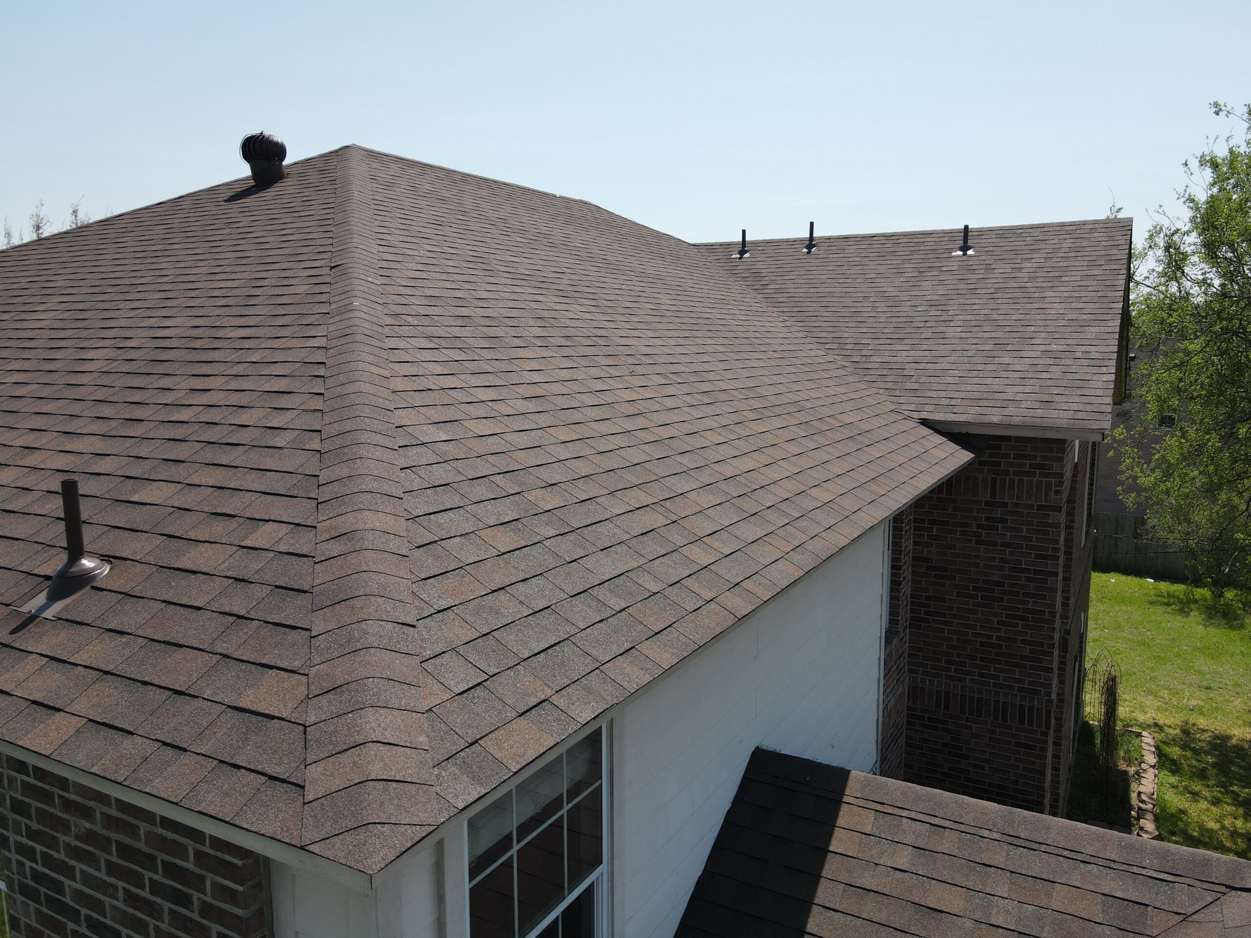 Florida home with Oakridge Brownwood roof
