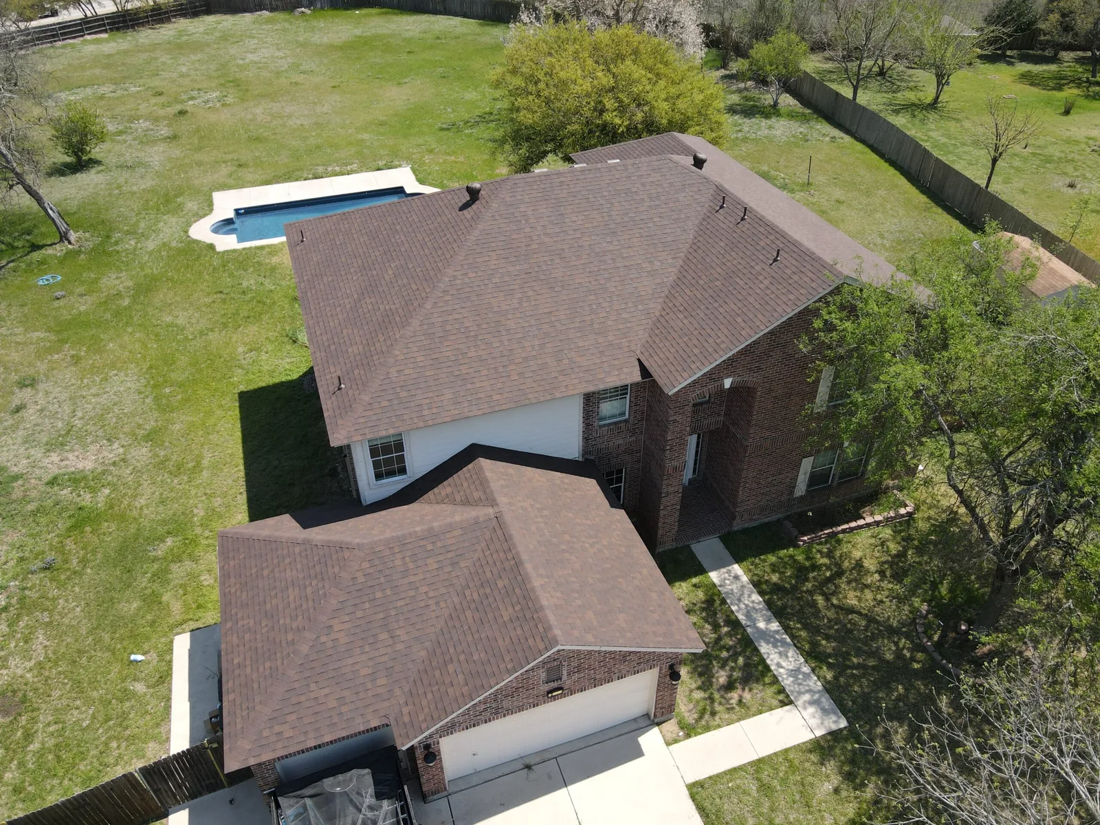 Florida home with Oakridge Brownwood roof