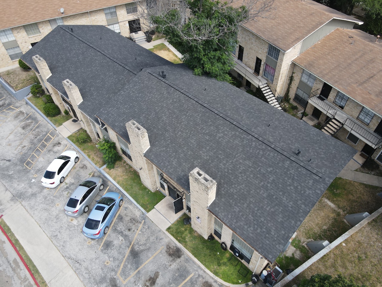 Florida home with Oakridge Onyx Black roof